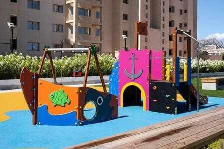 Apartment De 3 Piscina Y Parking *